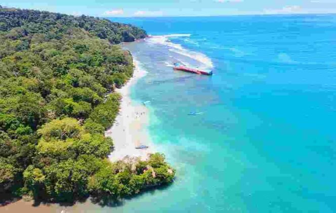 
Wisata Pantai Pangandaran. (Doc: Istimewa)