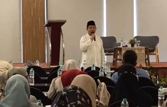 
Kepala Dinas Perkimtan Kabupaten Bekasi, Nurchaidir, secara langsung memaparkan evaluasi dan apresiasi terhadap kinerja jajarannya. (Doc: Istimewa)