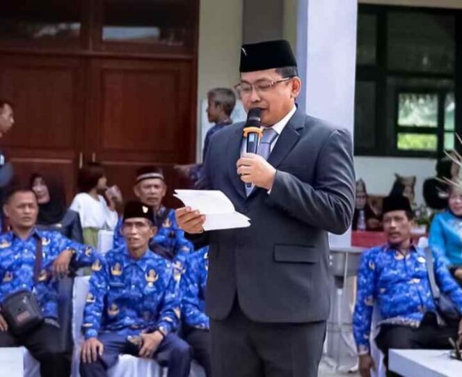 
Kepala Dinas Pendidikan Kabupaten Bekasi, Imam Faturochman. (Doc: Istimewa)