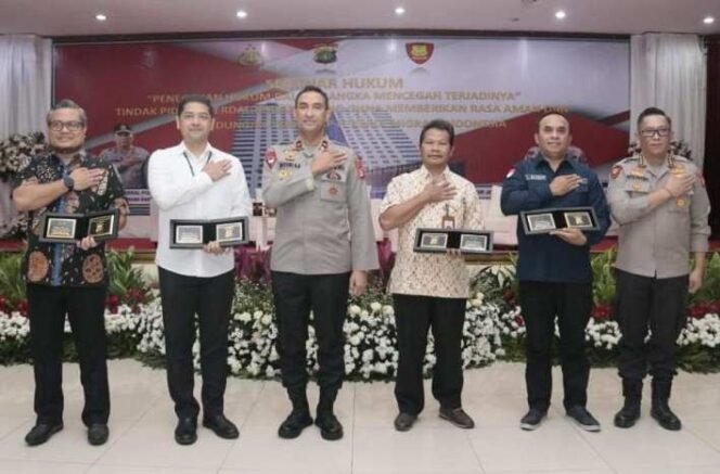 
Polda Metro Jaya Gelar Seminar Hukum Penegakan TPPO
