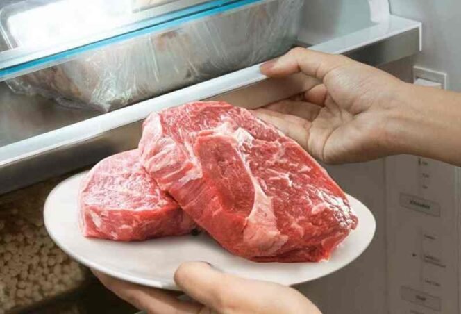 
Ilustrasi Menyimpan Daging di Kulkas. (Dok: Istimewa)