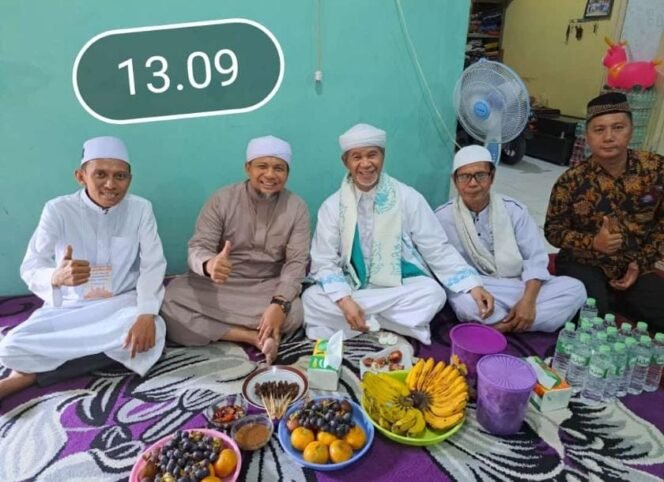 
DKM Masjid Raya Al Hidayah Peringati Maulid Nabi Muhammad SAW 1445 H. (Dok: Istimewa)