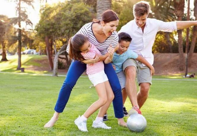 
Ilustrasi Aktivitas Seru di Hari Minggu Bersama Keluarga. (Dok: Istimewa)