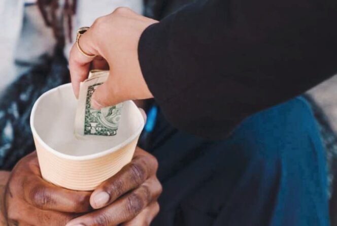 
Ilustrasi Sedekah. (Dok: Istimewa)