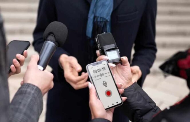 
Ilustrasi: Perbedaan Antara Wartawan dan Jurnalis. (Dok: Istimewa)