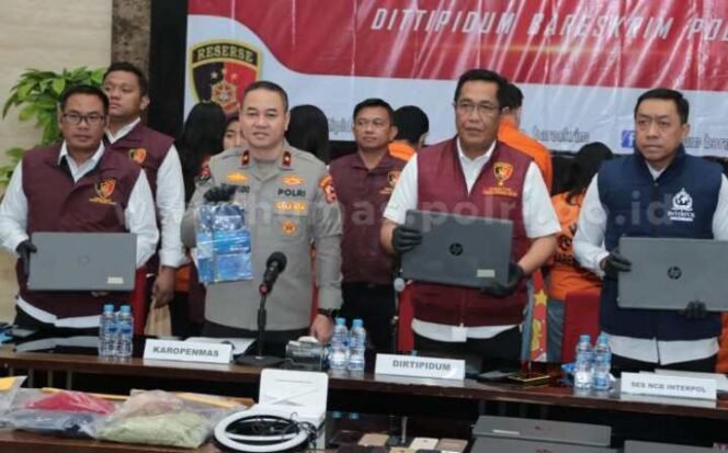 
Polri Ungkap Sindikat Judi Online dan Pornografi Jaringan Internasional. (Dok: Istimewa)