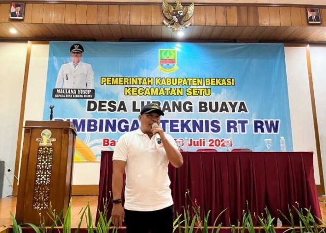 
Kepala Desa Lubangbuaya Setu, Maulana Yusuf/Bang Yosef. (Dok: Istimewa)