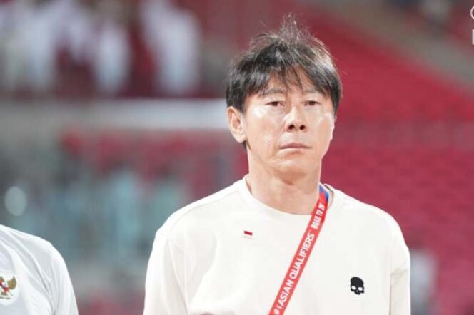 
Pelatih kepala Timnas Indonesia, Shin Tae-yong, saat Laga Indonesia vs Bahrain di Kualifikasi Piala Dunia. (Dok: Istimewa)