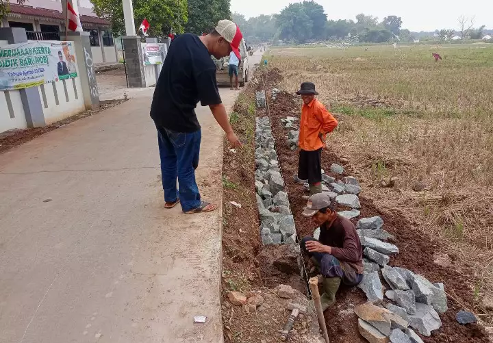 Penurapan Jalan SMP 5 Burangkeng