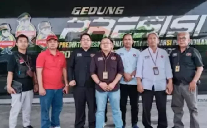 
Pelaporan Wartawan Fakta Hukum yang Dikeroyok OTK. (Dok: Istimewa)