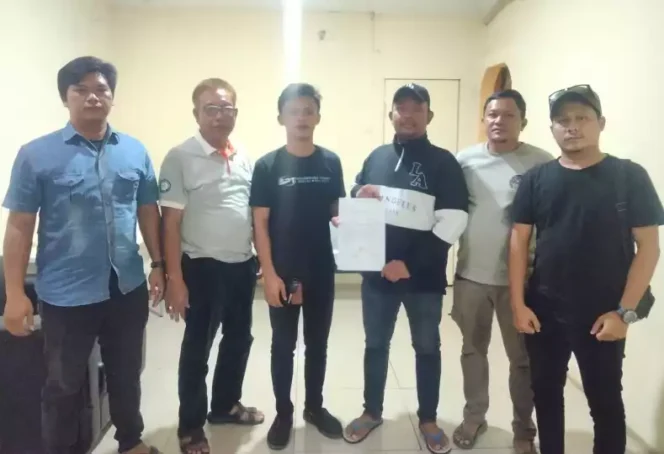 
Pengembalian Unit Mobil Rental yang Diduga Digelapkan Penyewa di Kecamatan Setu. (Dok: Istimewa)