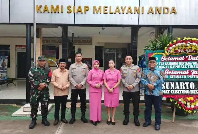 
Kenal Pamit Kapolsek Cikarang Barat, Polres Metro Bekasi Kabupaten. (Dok: Istimewa)