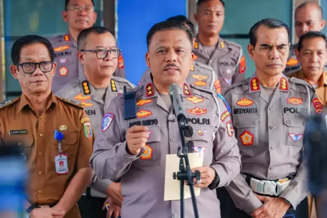 
Kepala Korps Lalu Lintas (Kakorlantas) Polri, Irjen Pol Drs. Agus Suryonugroho, S.H., M.Hum., menyampaikan hasil pelaksanaan Operasi Patuh 2025. (Dok: Istimewa)