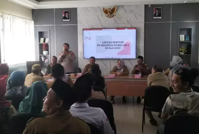 
Kegiatan Silaturahmi, Sosialisasi, dan Rapat Lintas Sektoral sejumlah pemangku kepentingan Kecamatan Babelan, Kabupaten Bekasi. (Dok: Istimewa)