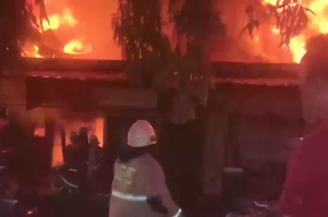 
Kebakaran Pasar Taman Puring, Jakarta Selatan. (Dok: Istimewa)