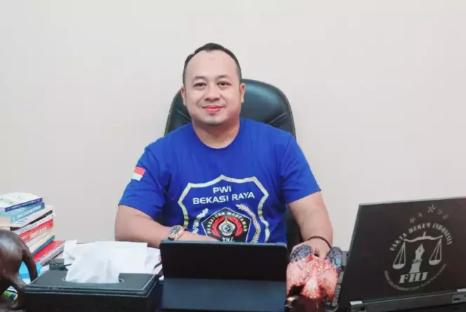 
Ketua PWI Bekasi Raya, Ade Muksin, S.H. (Dok: Istimewa)