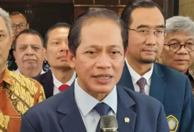 
Menteri Lingkungan Hidup sekaligus Kepala Badan Pengendalian Lingkungan Hidup (BPLH), Hanif Faisol Nurofiq. (Dok: Istimewa)