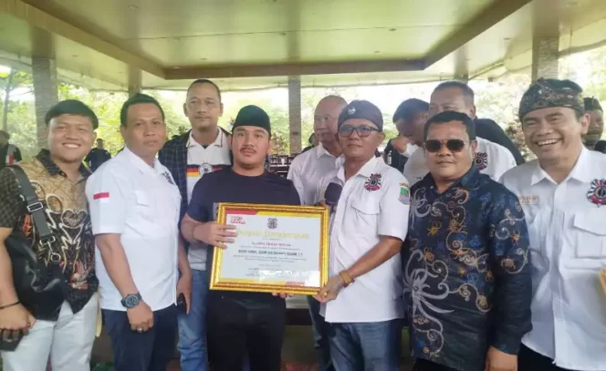 
Aliansi Ormas Bekasi Terima Apresiasi dari Bupati Bekasi. (Dok: Istimewa)