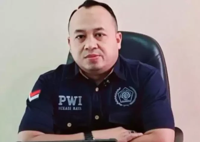 
Ketua PWI Bekasi Raya, Ade Muksin, S.H. (Dok: Istimewa)