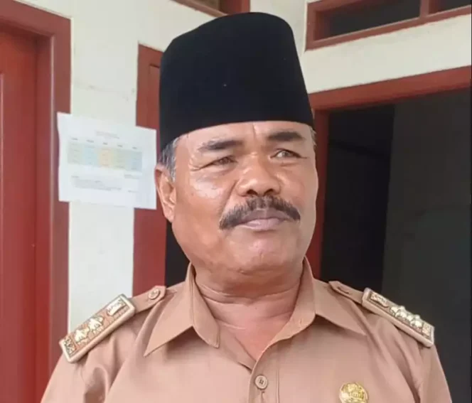 
Kepala Desa Burangkeng, Nemin bin Haji Sain. (Dok: Istimewa)