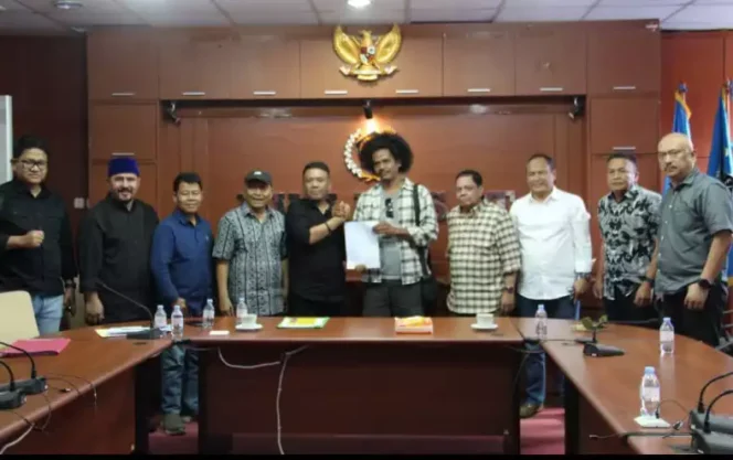 
Dualisme kepengurusan Persatuan Wartawan Indonesia (PWI) Provinsi Banten akhirnya berakhir. (Dok: Istimewa)