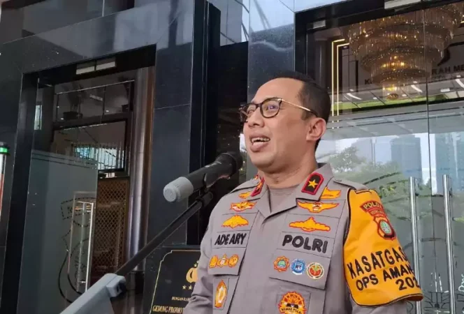 
Kabid Humas Polda Metro Jaya, Brigjen Pol. Ade Ary Syam Indradi. (Dok: Istimewa)