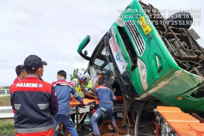 Kecelakaan Tunggal Bus Pariwisata di Pemalang. (Dok: Istimewa)