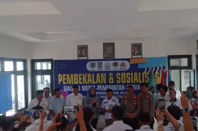 
PWI Bekasi Raya Tegakkan Profesionalisme Lewat Pembekalan UU Pers, KIP, dan ITE. (Dok: Istimewa)