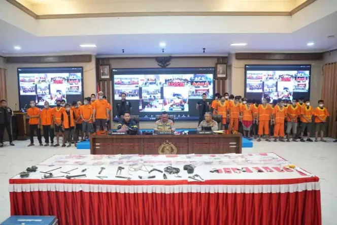 
Polda Kaltim Tangkap 95 Pelaku Curanmor dalam Operasi Jaran Mahakam 2025. (Dok: Istimewa)