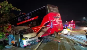 Kecelakaan Beruntun Purwakarta. (Dok: Istimewa)