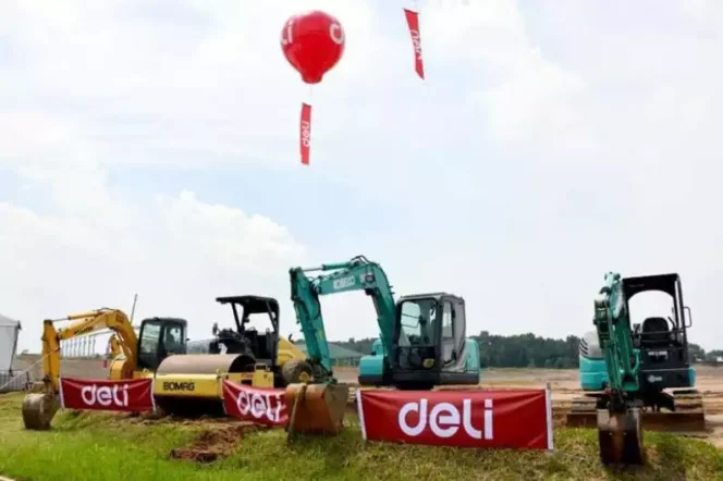 
Peletakan Batu Pertama Pembangunan Pabrik Deli di Karawang. (Dok: Istimewa)