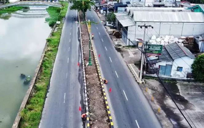 
Jalan Kalimalang, Kabupaten Bekasi. (Dok: Istimewa)