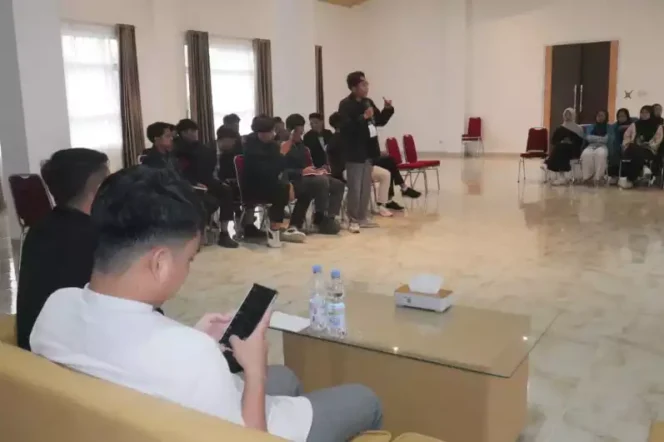 
Focus Group Discussion (FGD) dan diskusi publik. (Dok: Istimewa)