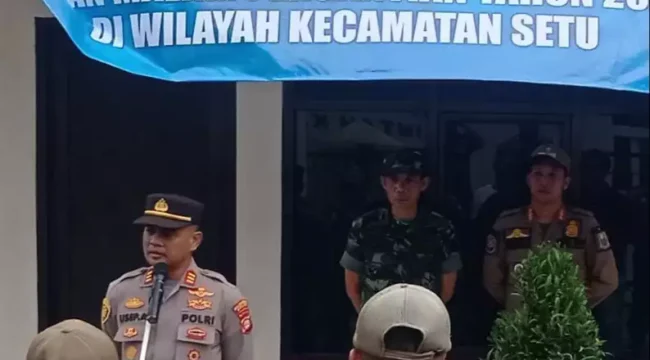 Kapolsek Setu Pimpin Apel Gabungan Pengamanan Malam Pergantian Tahun Baru 2026. (Dok: Istimewa)