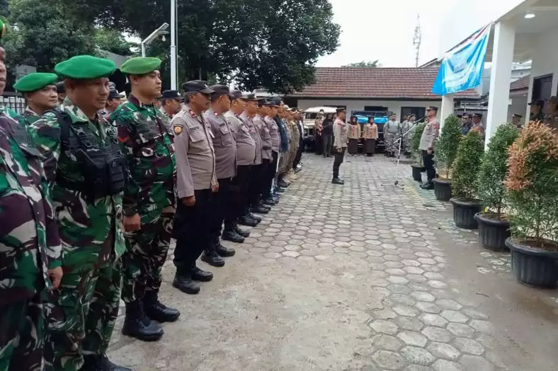 Apel Gabungan Polsek Setu