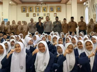 Polsek Tarumajaya di SMP IT Nurul Qolbi Tarumajaya. (Dok: Istimewa)