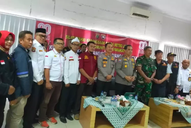
FKPM Resort Metro Bekasi dengan Polres Metro Bekasi. (Dok: Istimewa)