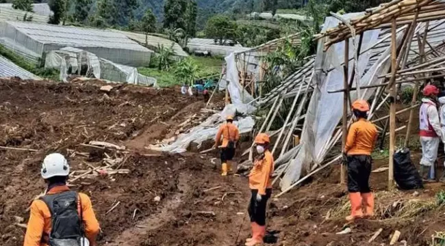 Penanganan Longsor Cisarua, Kabupaten Bandung. (Dok: Istimewa)
