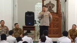 Kapolsek Cikarang Barat di SMKN 1 Cikarang Barat. (Dok: Istimewa)