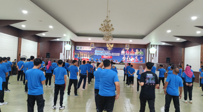 Photo: Kegiatan pelatihan Senam bugar sepanjang usia UBSU (Doc.cam) 