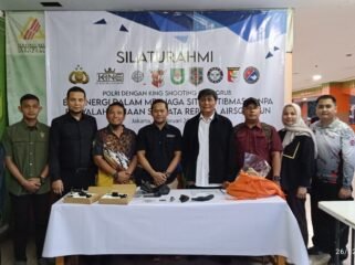 Photo: Polri bersama komunitas menembak membuahkan hasil. Dalam sosialisasi regulasi airsoft gun di GOR Ciracas (Doc.Ist) 