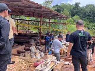 Polri Bongkar Tambang Ilegal dan Penyelundupan Pasir Timah ke Malaysia. (Dok: Istimewa)