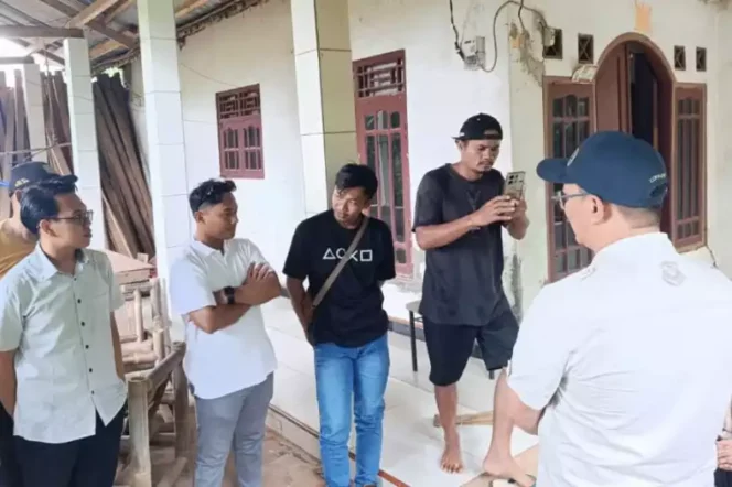 
Warga Kertarahayu Setu Tolak Eksekusi Lahan Tol Japek 2. (Dok: Istimewa)