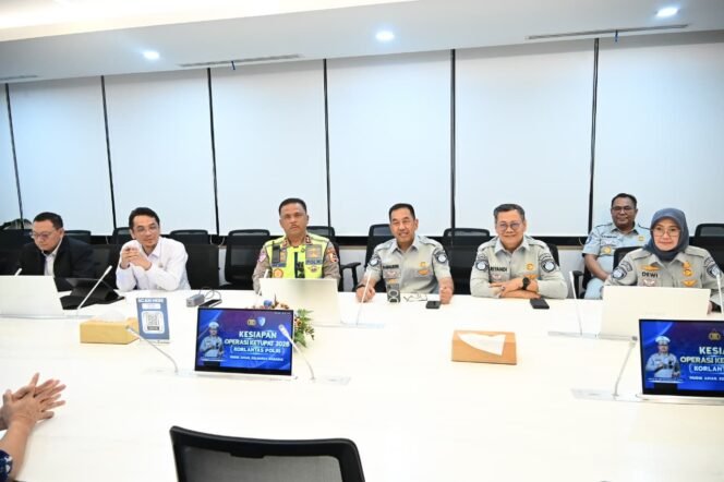 
Photo: PT Jasa Raharja menggelar forum diskusi bertajuk Ngobrol Santai Bersama Pakar Transportasi guna memperkuat kesiapan menghadapi arus mudik dan balik Lebaran 2026. (Doc.Ist) 