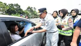 Photo: Direktur utama PT Jasa Raharja saat dilokasi pemberlakuan one Way nasional di Cikampek (Doc.Ist) 