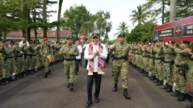 Photo: Menteri koordinator politik dan keamanan Menko Polkam Djamari Chaniago  saat tiba di Divisi Infanteri 2 Kostrad di Markas Brigif 18/Trisul (Doc.Ist) 