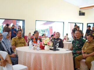 Photo: Walikota Bekasi Tri Adhianto bersama tiga pilar saat resmikan gedung mandala adhyaksa (Doc.Ist) 