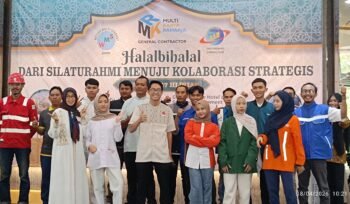 Photo: PT Multi Karya Raharja grup saat lepas acara Halalbihalal idulfitri H 1447 2026 sekaligus pertunjukkan kostum seragam hasil produksi (Doc.cam) 