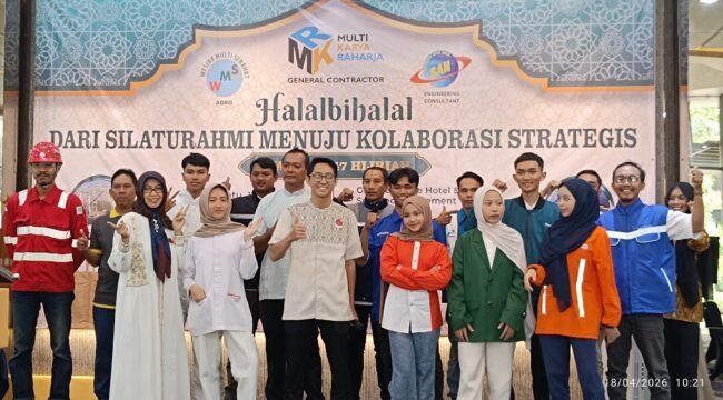 Photo: PT Multi Karya Raharja grup saat lepas acara Halalbihalal idulfitri H 1447 2026 sekaligus pertunjukkan kostum seragam hasil produksi (Doc.cam) 