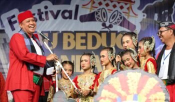 Photo: Wali Kota Bekasi, Tri Adhianto, yang hadir dalam kegiatan Festival Adu Bedug (Doc.Ist) 